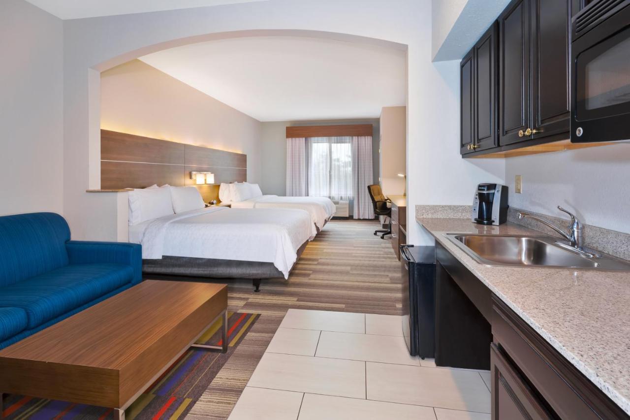 Holiday Inn Express Hotel & Suites Warminster-Horsham By Ihg Стая снимка